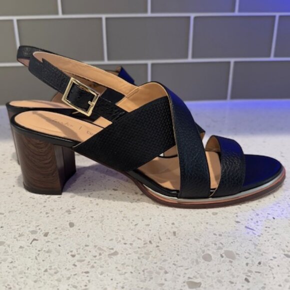 Clarks Black Leather Sandals. Like New! - Picture 4 of 10